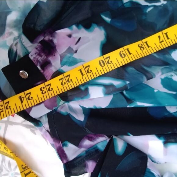 Jennifer Lopez Up-Down Women's Floral Lined Front Long Sleeve Blouse Size Large. - Picture 6 of 9